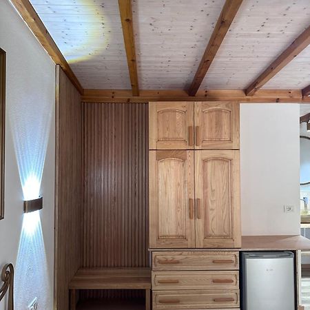 Nashos Bungalows Himare Fshat Esterno foto