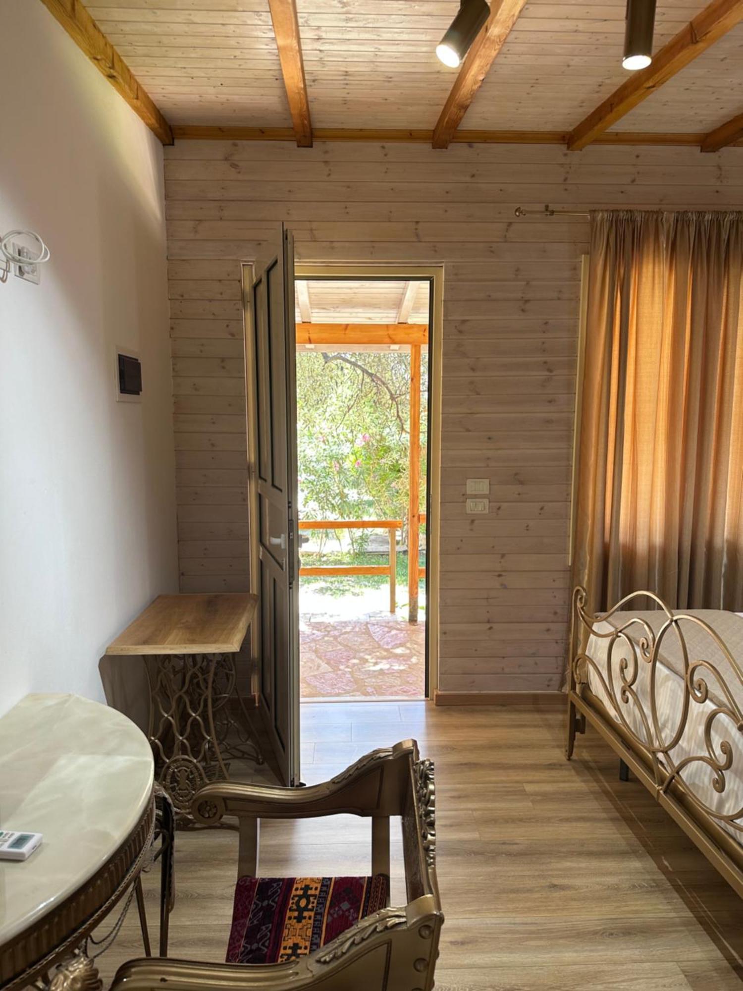 Nashos Bungalows Himare Fshat Esterno foto
